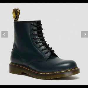 Dr. Martens 1460 smooth lace up boots